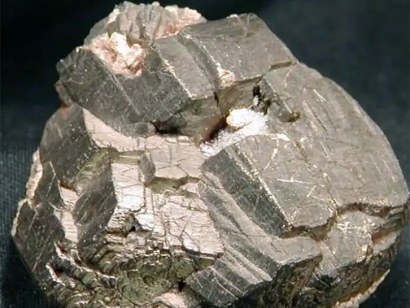 進(jìn)口鈦精礦報關(guān)流程一站式門到門-18年礦石清關(guān)經(jīng)驗