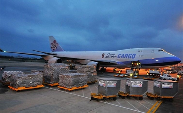 上?？者\進口報關公司